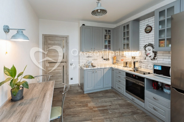 2-к квартира на ул. Орудийной Ленинградский р-н главное фото